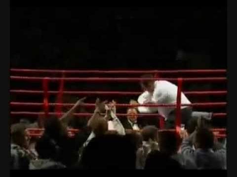 Tony Booth from Hull boxing in Southampton