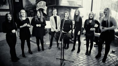 Traditional Music Hall songs live at Hull Transport Museum